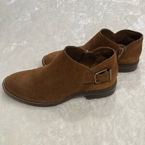 Clarks Women’s Bootie 6 1/2